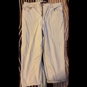 GloriaVanderbilt Capri pants size 14